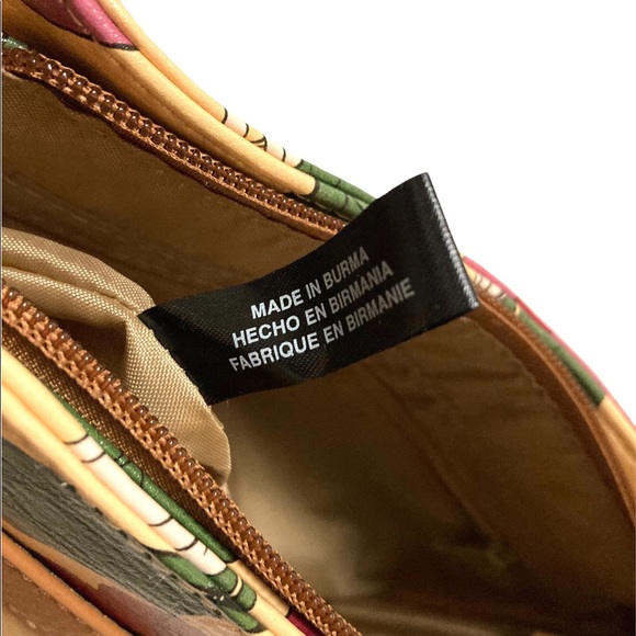 Koltov Daisy Crossbody Vegan Faux Leather Floral Print Purse - Picture 9 of 15